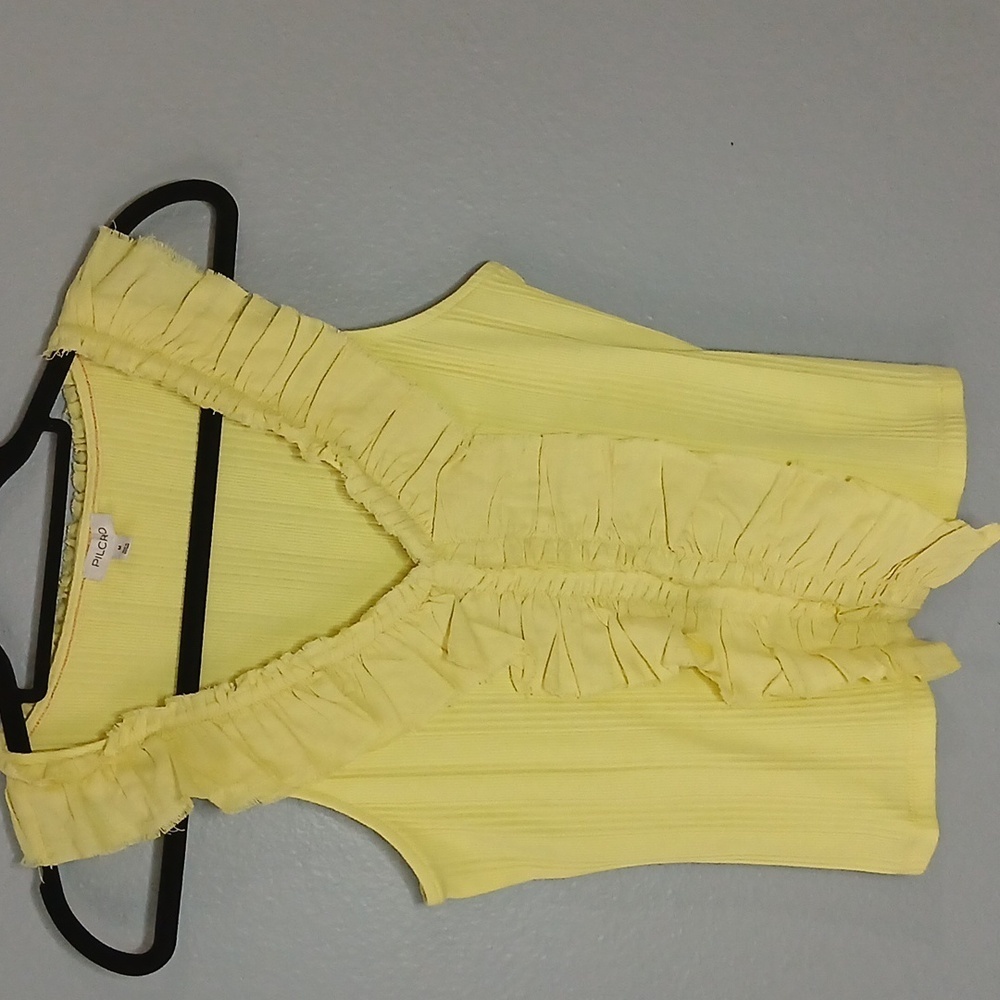 PILCRO Yellow Ruffled Sleeveless Top - Picture 12 of 12